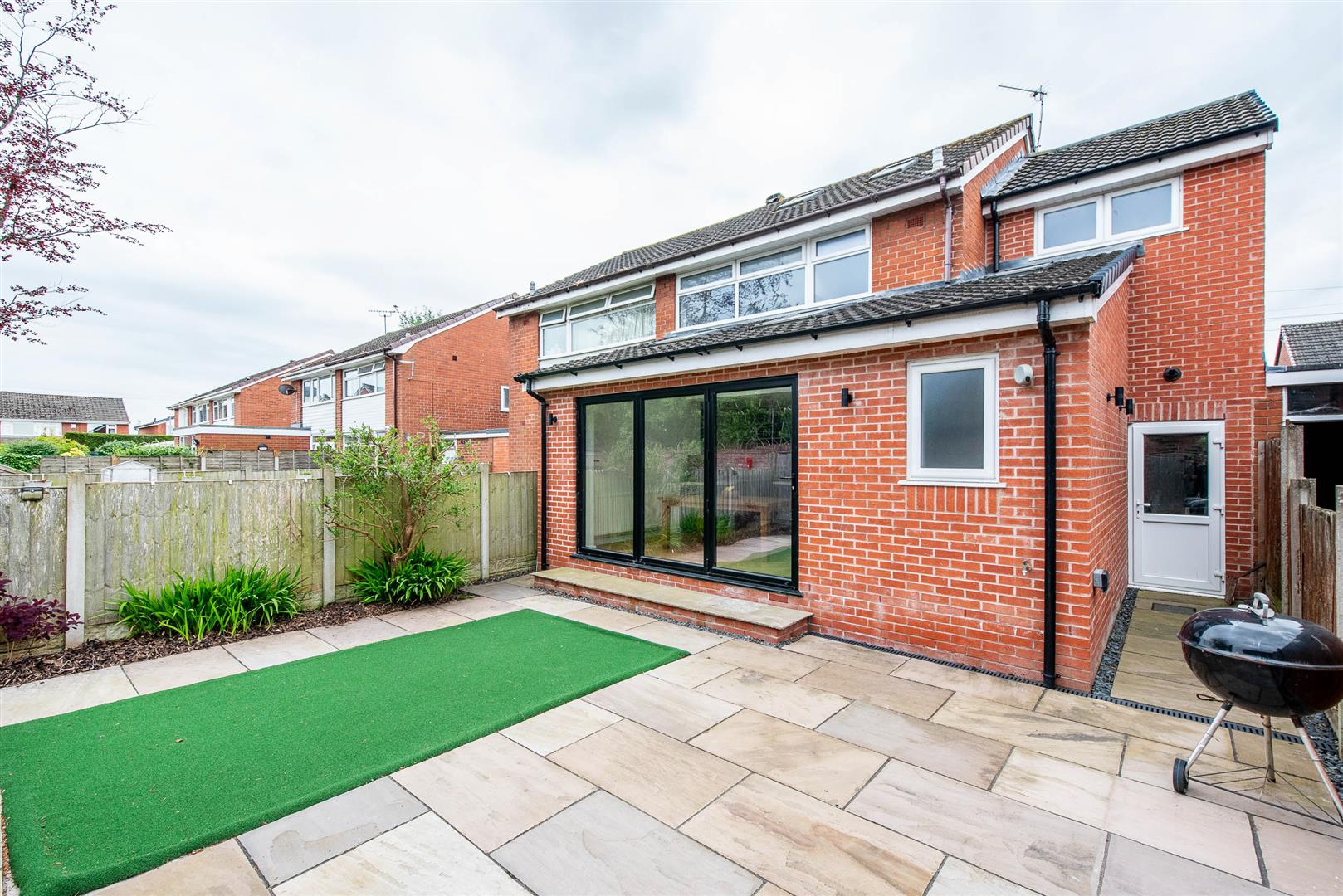 4 bed property in Yarrow Close, Leyland